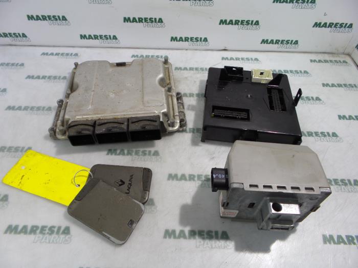 Used Engine management computer Renault Laguna II Grandtour (KG) 2.2 dCi 150 16V Price € 262,50 Margin scheme offered by Maresia Parts