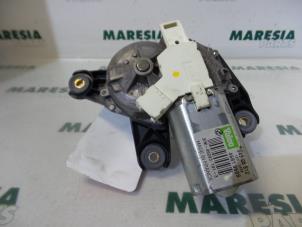 Used Rear wiper motor Fiat Stilo MW (192C) 1.6 16V Price € 50,00 Margin scheme offered by Maresia Parts