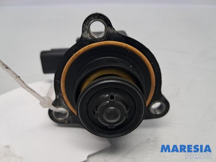 Usagé Régulateur pression turbo Citroen C4 Picasso (3D/3E) 1.6 16V THP 155 Prix € 40,00 Règlement à la marge proposé par Maresia Parts