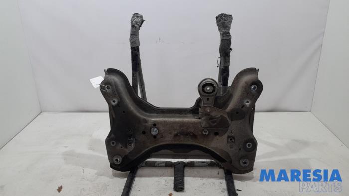 Begagnade Underram Renault Trafic (1FL/2FL/3FL/4FL) 2.0 dCi 16V 120 Pris € 90,75 Inklusive moms erbjuds av Maresia Parts