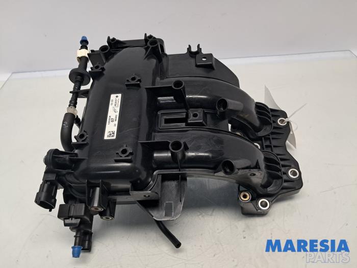 Używane Kolektor dolotowy Fiat Panda (312) 0.9 TwinAir Turbo 85 Cena € 85,00 Procedura marży oferowane przez Maresia Parts