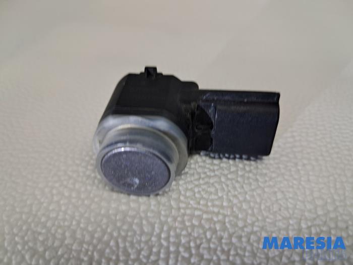 Usados Sensor PDC Fiat Talento 2.0 EcoJet BiTurbo 170 Precio € 27,77 IVA incluido ofrecido por Maresia Parts