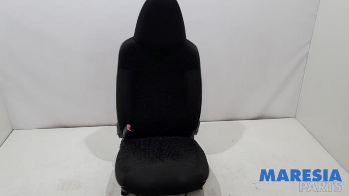 Gebrauchte Sitz links Peugeot 107 1.0 12V Preis € 75,00 Margenregelung angeboten von Maresia Parts