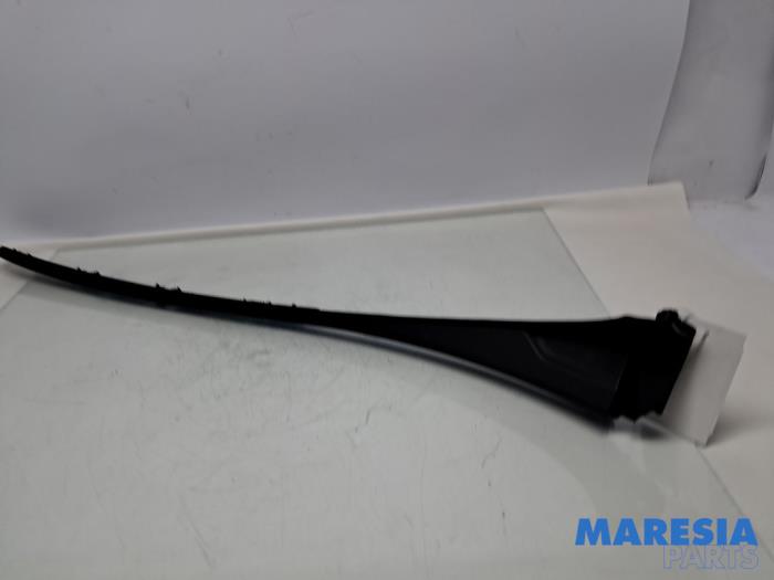 Gebrauchte Windschutzscheibe blende Renault Trafic (1FL/2FL/3FL/4FL) 2.0 dCi 16V 120 Preis € 48,39 Mit Mehrwertsteuer angeboten von Maresia Parts