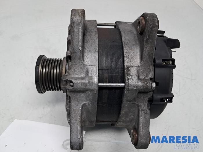 Begagnade Dynamo Renault Trafic (1FL/2FL/3FL/4FL) 2.0 dCi 16V 120 Pris € 96,74 Inklusive moms erbjuds av Maresia Parts