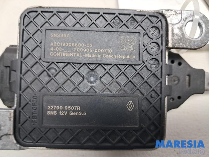 NOx-sensor från en Renault Trafic (1FL/2FL/3FL/4FL) 2.0 dCi 16V 120 2020