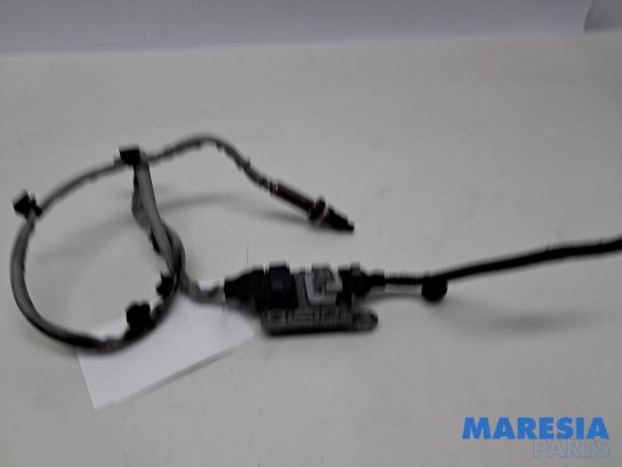 Begagnade NOx-sensor Renault Trafic (1FL/2FL/3FL/4FL) 2.0 dCi 16V 120 Pris € 181,49 Inklusive moms erbjuds av Maresia Parts