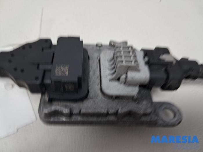 NOx-sensor från en Renault Trafic (1FL/2FL/3FL/4FL) 2.0 dCi 16V 120 2020