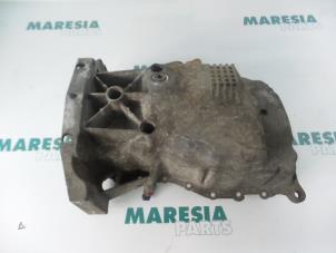 Used Sump Renault Scénic II (JM) 1.5 dCi 100 Price € 40,00 Margin scheme offered by Maresia Parts
