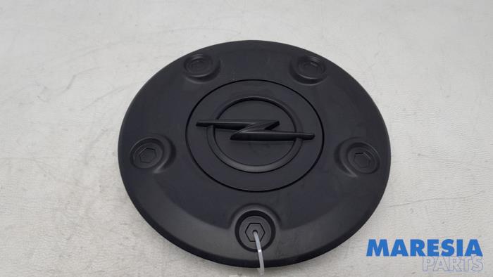 Używane Kolpak Opel Vivaro 2.0 CDTI 122 Cena € 18,15 Z VAT oferowane przez Maresia Parts