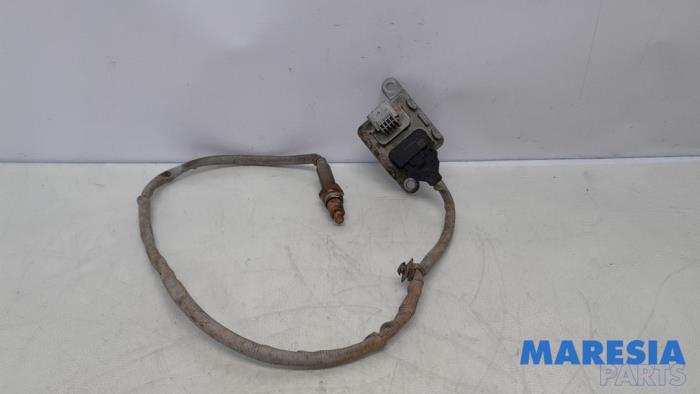 Used Nox sensor Opel Vivaro 2.0 CDTI 122 Price € 151,25 Inclusive VAT offered by Maresia Parts