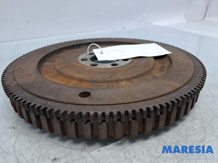 Used Flywheel Renault Clio III (BR/CR) 1.5 dCi 70 Price € 74,95 Margin scheme offered by Maresia Parts