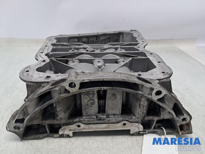 Gebrauchte Ölwanne Renault Master III (FV) 2.3 dCi 170 16V FWD Preis € 127,05 Mit Mehrwertsteuer angeboten von Maresia Parts