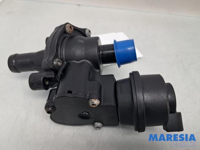 Begagnade Extra vattenpump Renault Master III (FV) 2.3 dCi 170 16V FWD Pris € 48,40 Inklusive moms erbjuds av Maresia Parts