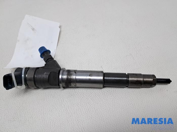 Gebrauchte Einspritzdüse (Diesel) Renault Master III (FV) 2.3 dCi 125 16V FWD Preis € 151,25 Mit Mehrwertsteuer angeboten von Maresia Parts