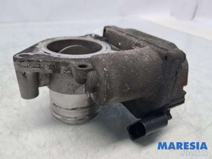 Gebrauchte Drosselklappengehäuse Renault Trafic New (FL) 2.5 dCi 16V 145 Preis € 42,35 Mit Mehrwertsteuer angeboten von Maresia Parts
