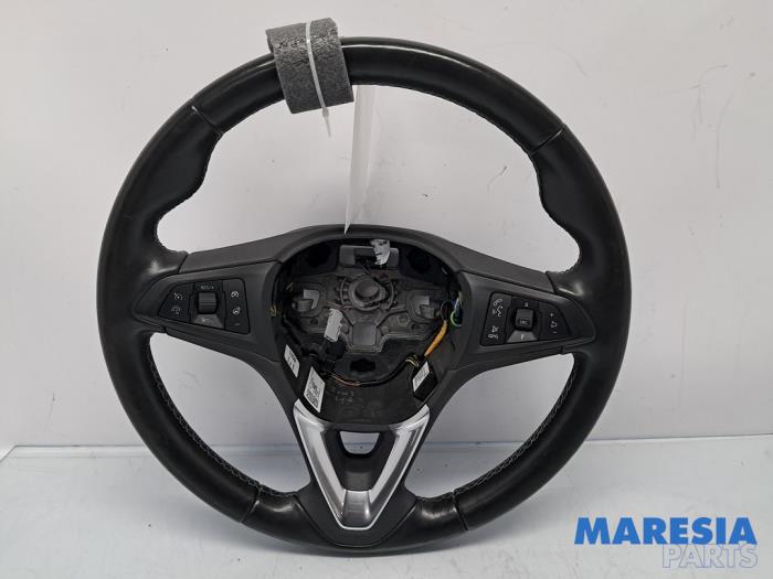 Begagnade Ratt Opel Karl 1.0 12V Pris € 70,00 Marginaltabell erbjuds av Maresia Parts