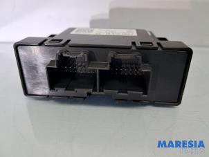 Engine management computer from a Opel Karl 1.0 12V 2018
