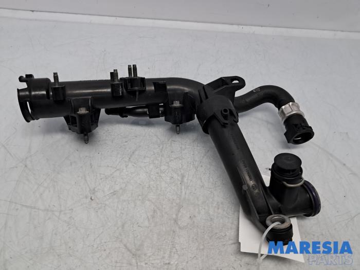 Gebrauchte Wasserrohr Peugeot Partner (EA//EF/EN/EU) 1.5 BlueHDi 75 Preis € 78,64 Mit Mehrwertsteuer angeboten von Maresia Parts