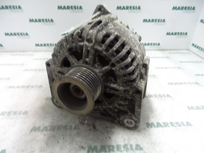 Used Dynamo Renault Megane II CC (EM) 1.9 dCi 120 Price € 60,00 Margin scheme offered by Maresia Parts