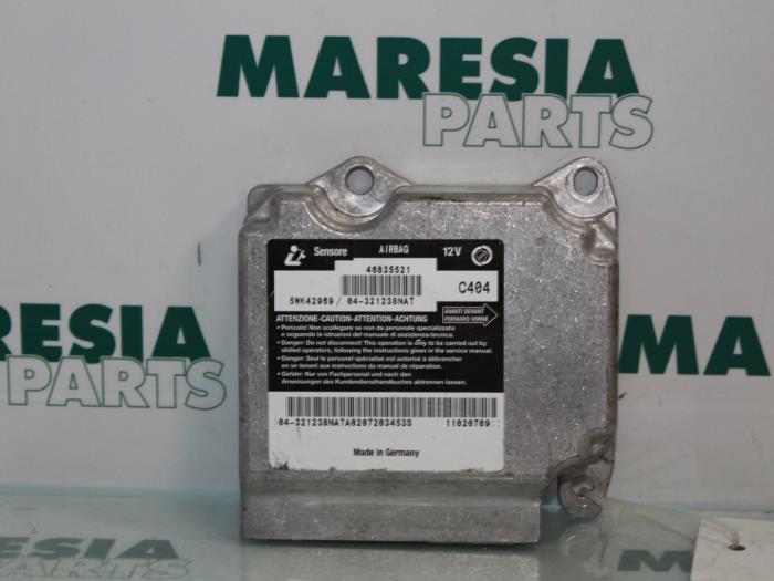 Begagnade Airbagmodul Fiat Stilo (192A/B) 1.6 16V Pris € 100,00 Marginaltabell erbjuds av Maresia Parts