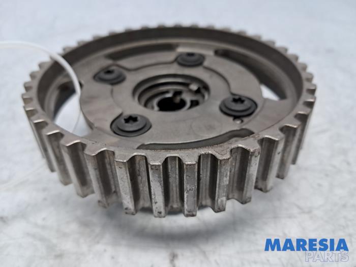 Begagnade Kamaxeldrev Citroen C4 Cactus (0B/0P) 1.2 PureTech 82 12V Pris € 34,95 Marginaltabell erbjuds av Maresia Parts