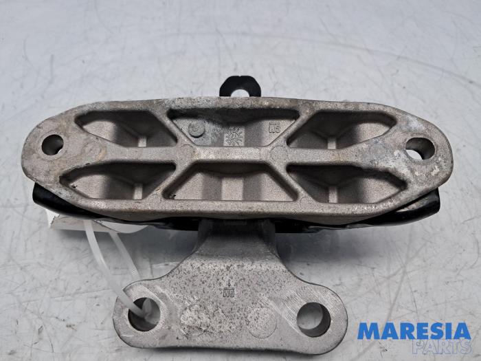 Usagé Support moteur Opel Karl 1.0 12V Prix € 20,00 Règlement à la marge proposé par Maresia Parts