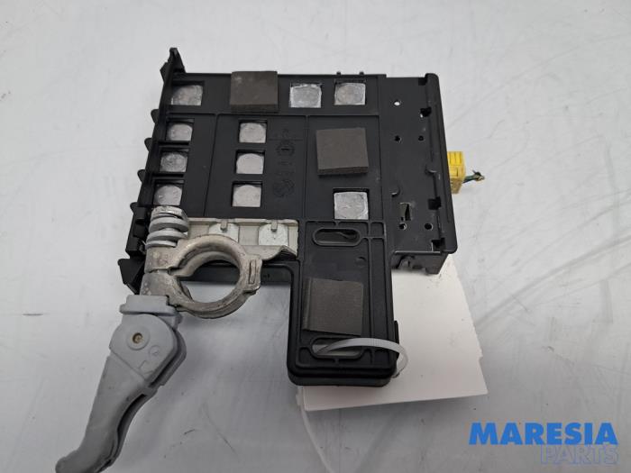 Begagnade Batterikontrollmodul Alfa Romeo Giulia (952) 2.9 Bi-Turbo V6 24V Quadrifoglio Verde Pris € 160,00 Marginaltabell erbjuds av Maresia Parts