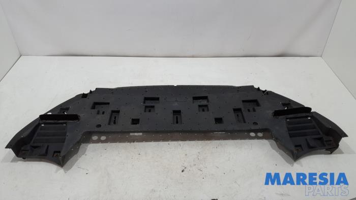 Gebrauchte Motor Schutzblech Peugeot 5008 I (0A/0E) 1.6 THP 16V Preis € 50,00 Margenregelung angeboten von Maresia Parts