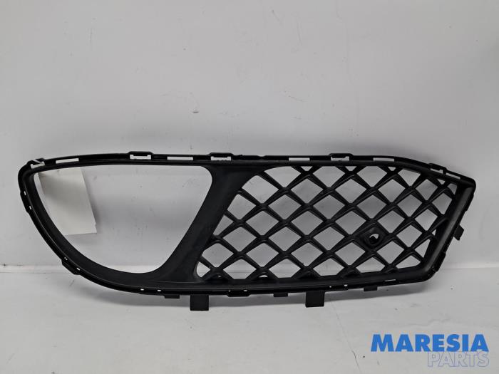Używane Grill Alfa Romeo Giulia (952) 2.9 Bi-Turbo V6 24V Quadrifoglio Verde Cena € 40,00 Procedura marży oferowane przez Maresia Parts