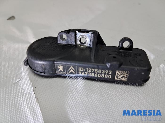 Begagnade Däcktryckssensor Peugeot 5008 I (0A/0E) 1.6 THP 16V Pris € 25,00 Marginaltabell erbjuds av Maresia Parts