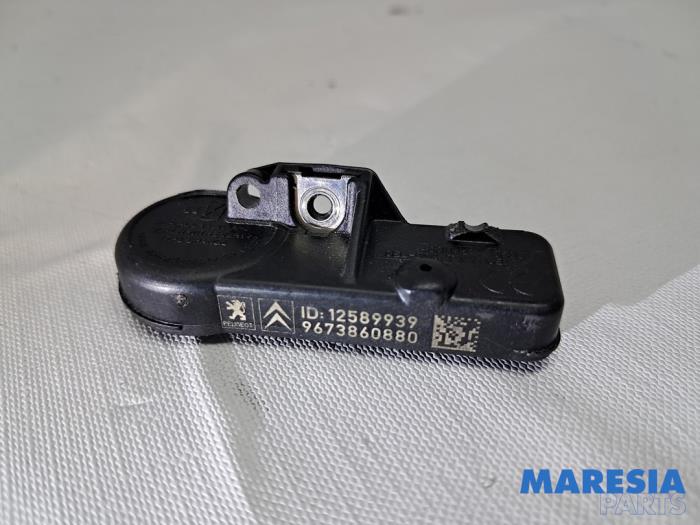 Begagnade Däcktryckssensor Peugeot 5008 I (0A/0E) 1.6 THP 16V Pris € 25,00 Marginaltabell erbjuds av Maresia Parts