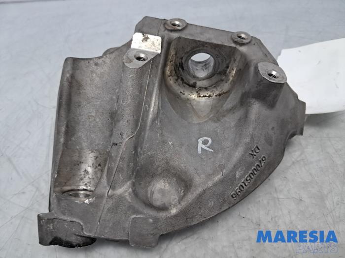 Usagé Support moteur Alfa Romeo Giulia (952) 2.9 Bi-Turbo V6 24V Quadrifoglio Verde Prix € 49,95 Règlement à la marge proposé par Maresia Parts