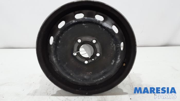 Używane Obrecz Renault Trafic (1FL/2FL/3FL/4FL) 1.6 dCi 125 Twin Turbo Cena € 36,30 Z VAT oferowane przez Maresia Parts