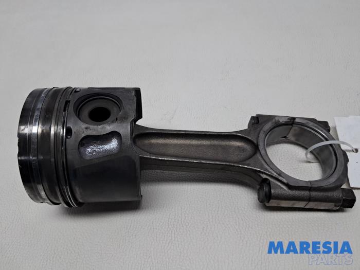 Gebrauchte Pleuelstange Peugeot Expert (G9) 2.0 HDi 120 Preis € 108,89 Mit Mehrwertsteuer angeboten von Maresia Parts