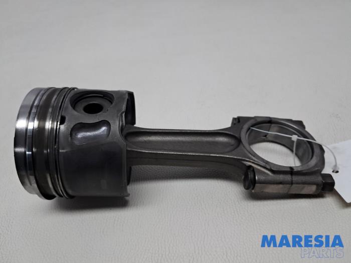 Gebrauchte Pleuelstange Peugeot Expert (G9) 2.0 HDi 120 Preis € 108,89 Mit Mehrwertsteuer angeboten von Maresia Parts