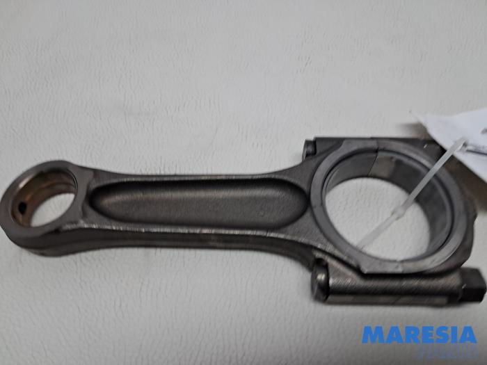 Gebrauchte Pleuelstange Peugeot Expert (G9) 2.0 HDi 120 Preis € 60,50 Mit Mehrwertsteuer angeboten von Maresia Parts