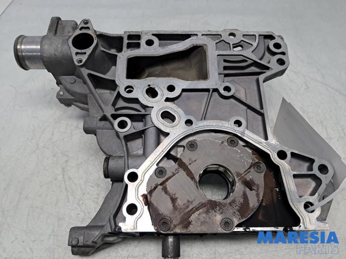 Używane Pompa oleju Opel Astra H (L48) 1.6 16V Cena € 75,00 Procedura marży oferowane przez Maresia Parts