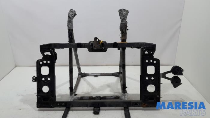 Begagnade Front Alfa Romeo Giulietta (940) 1.4 TB 16V Pris € 89,95 Marginaltabell erbjuds av Maresia Parts