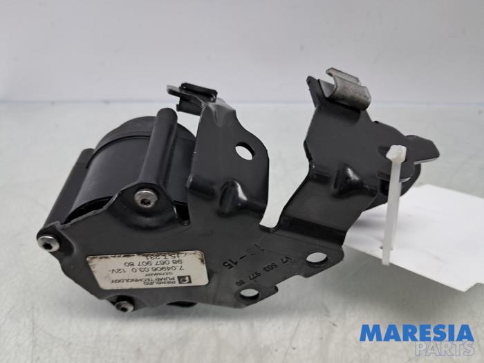 Begagnade Vattenpump Peugeot 308 (4A/C) 1.6 16V THP 155 Pris € 74,99 Marginaltabell erbjuds av Maresia Parts