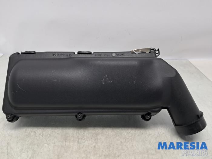 Begagnade Luftfilterhus Peugeot 5008 I (0A/0E) 1.6 THP 16V Pris € 25,00 Marginaltabell erbjuds av Maresia Parts