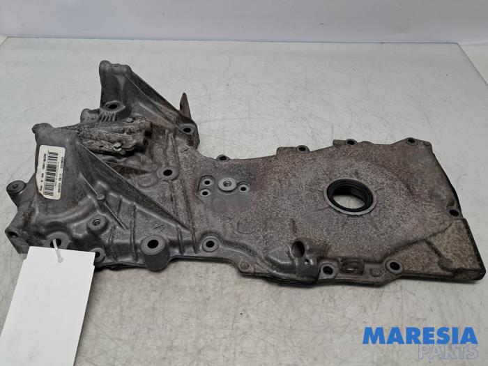 Usagé Couvercle de distribution Renault Clio IV (5R) 0.9 Energy TCE 90 12V Prix € 49,95 Règlement à la marge proposé par Maresia Parts