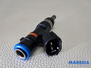 Insprutare (bensin) från en Renault Clio IV (5R) 0.9 Energy TCE 90 12V 2015