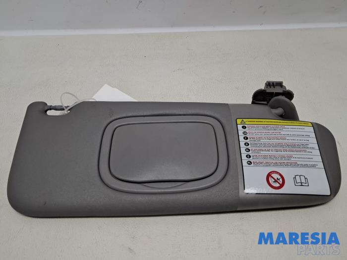 Usados Visera Alfa Romeo Giulietta (940) 1.4 TB 16V Precio € 30,00 Norma de margen ofrecido por Maresia Parts