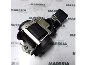 Used Front seatbelt, right Peugeot 206 (2A/C/H/J/S) 1.6 16V Price € 45,00 Margin scheme offered by Maresia Parts
