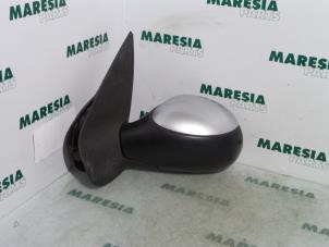 Gebrauchte Außenspiegel links Peugeot 206 (2A/C/H/J/S) 1.6 16V Preis € 35,00 Margenregelung angeboten von Maresia Parts
