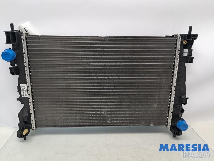Usagé Radiateur Alfa Romeo Giulietta (940) 1.4 TB 16V Prix € 40,00 Règlement à la marge proposé par Maresia Parts