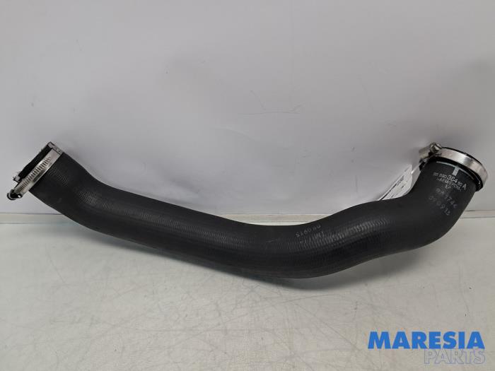 Gebrauchte Intercooler Schlauch Peugeot 308 (L3/L8/LB/LH/LP) 1.6 16V THP Preis € 34,95 Margenregelung angeboten von Maresia Parts