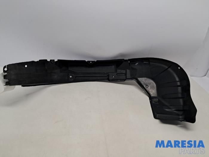 Używane Nadkole Citroen C-Zero C-Zero Cena € 20,00 Procedura marży oferowane przez Maresia Parts