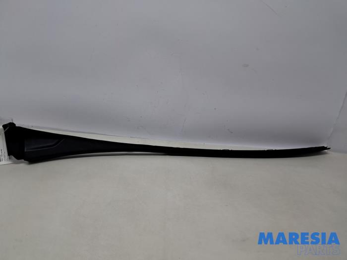 Gebrauchte Windschutzscheibe blende Renault Trafic (1FL/2FL/3FL/4FL) 1.6 dCi 125 Twin Turbo Preis € 48,39 Mit Mehrwertsteuer angeboten von Maresia Parts